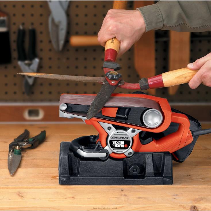 BLACK+DECKER N20D645lixadeira de cinta com saco de pó de 7 A, 3 polegadas por 21 polegadas ferramentas